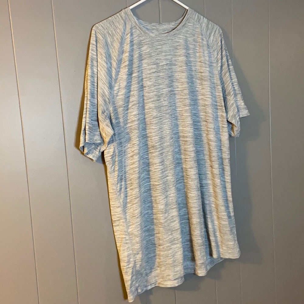 Old Navy Active Tee in XL Tall